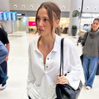 Serenay İstanbul'a döndü
