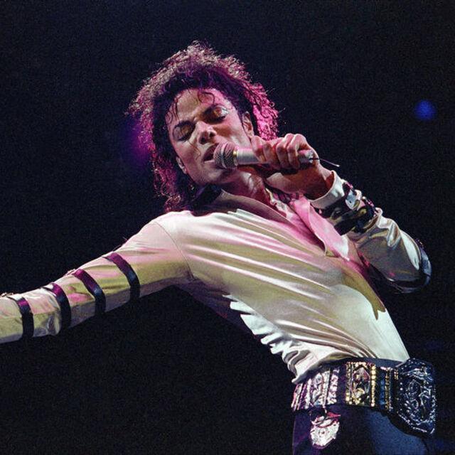 Ünlü ceket rekora koşuyor