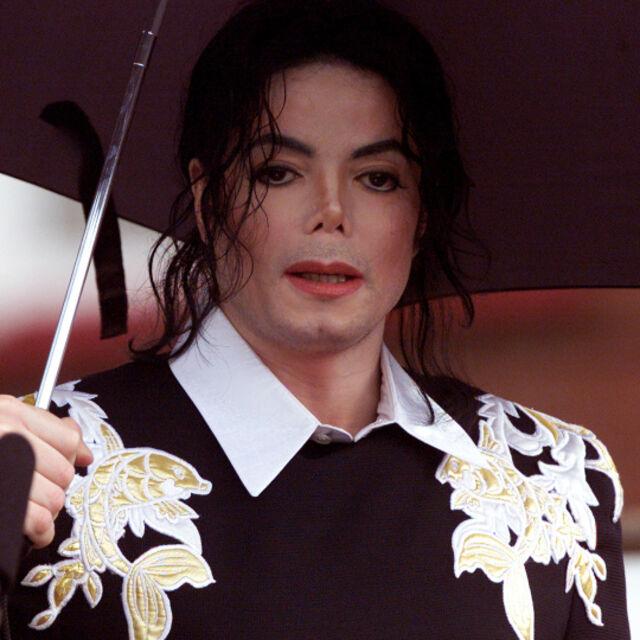 Yılın en çok satanı Michael Jackson